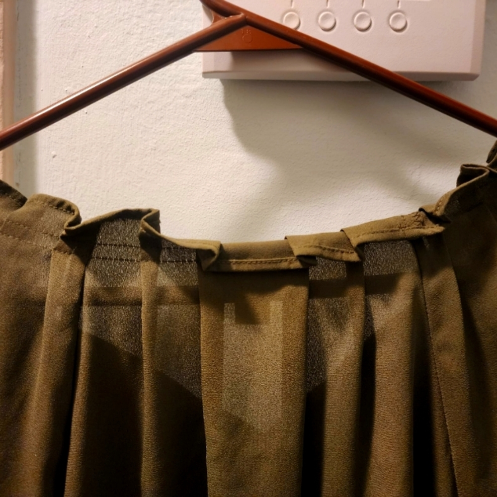 Worthington EUC Blouse - Picture 4 of 8